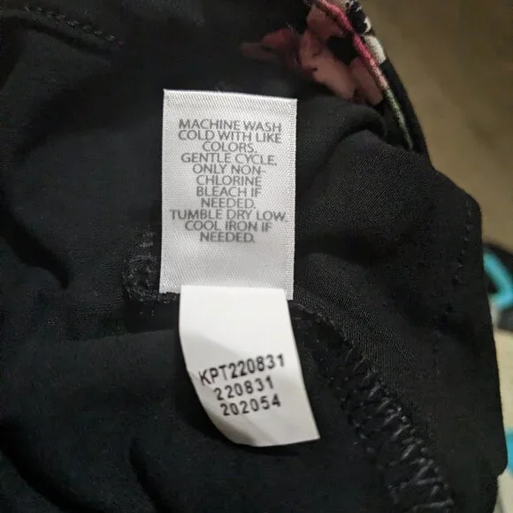 NWT J. Jill Wearever Collection Black Floral Pants Wide Leg Cropped Size Large - Picture 12 of 13